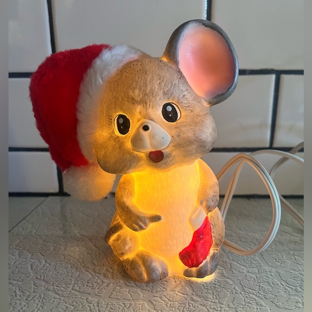 Vintage Christmas mouse Ceramic Night Light Working Adorable 6”